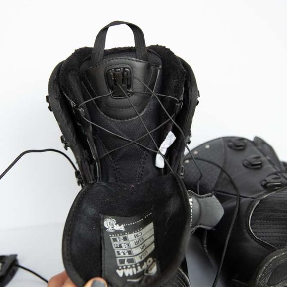 Gently used Salomon snowboard boots - Picture 8 of 13